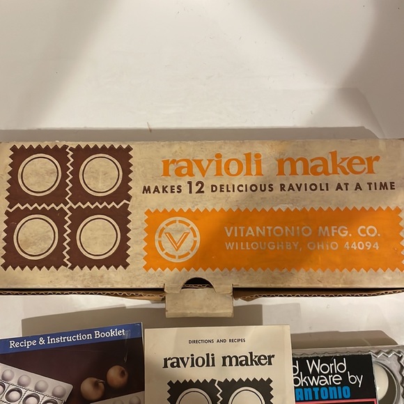 Vintage Ravioli Maker - Picture 6 of 7